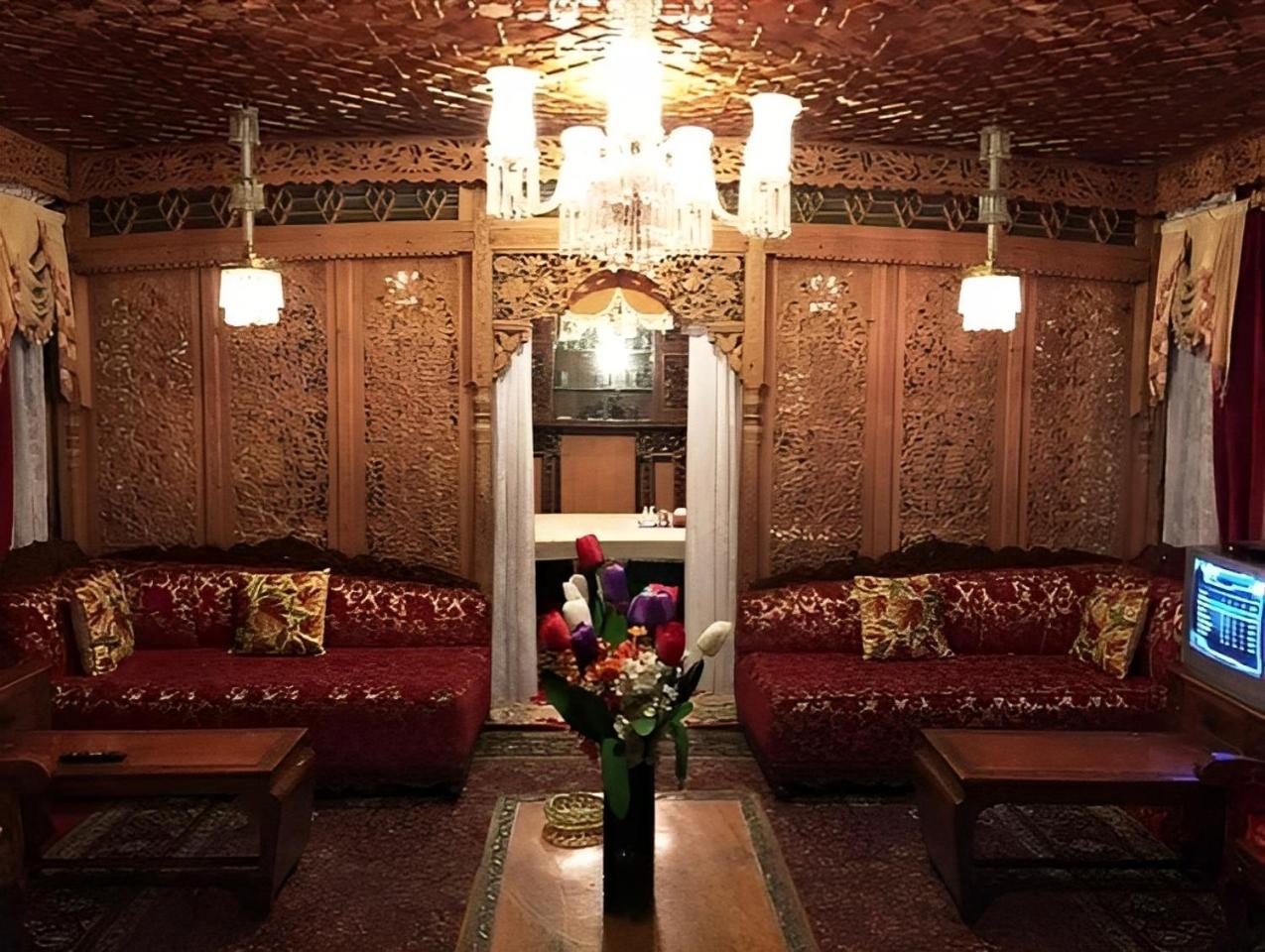 Heritage Amina Group Of Houseboats Hotel Srinagar  Ngoại thất bức ảnh