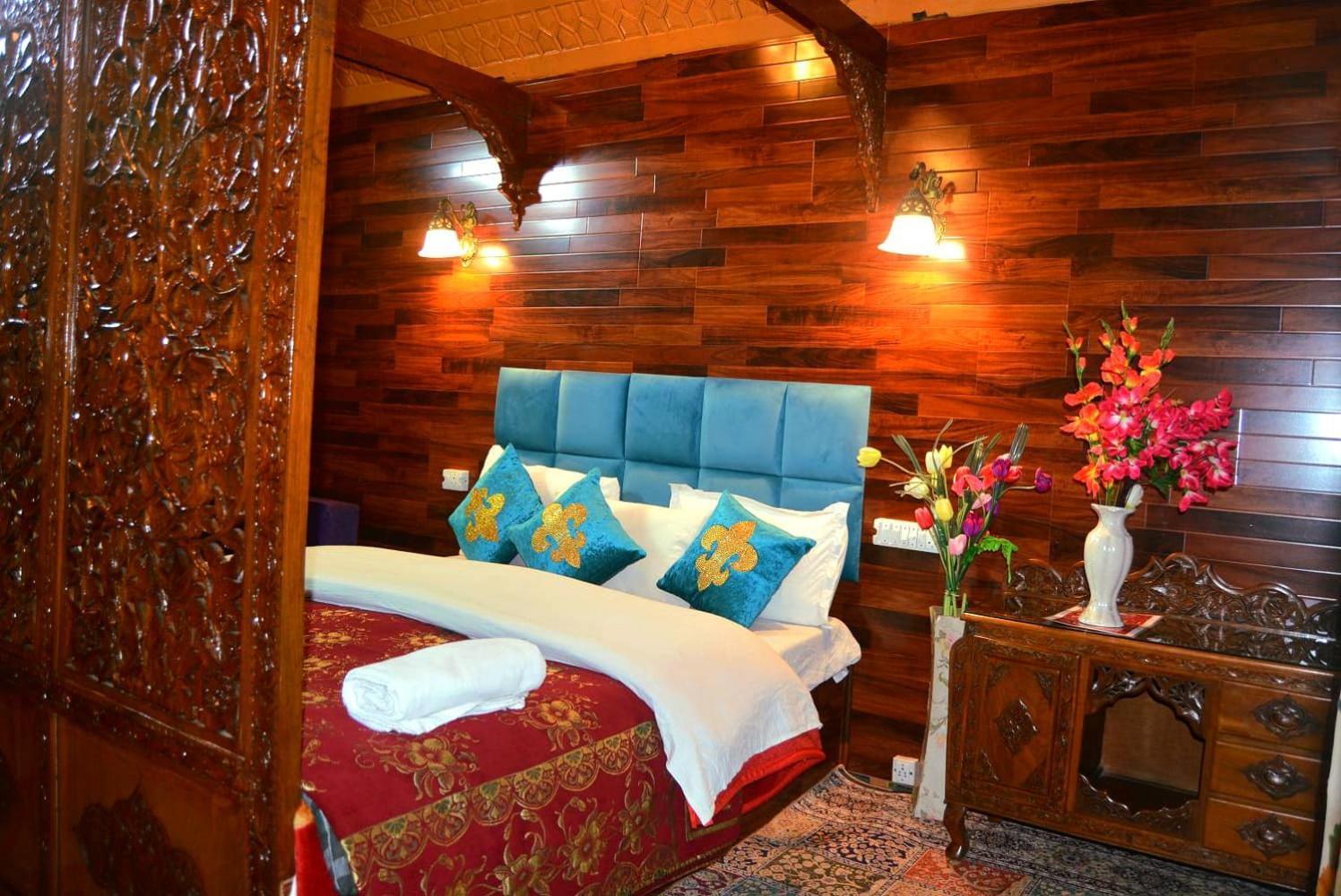 Heritage Amina Group Of Houseboats Hotel Srinagar  Ngoại thất bức ảnh