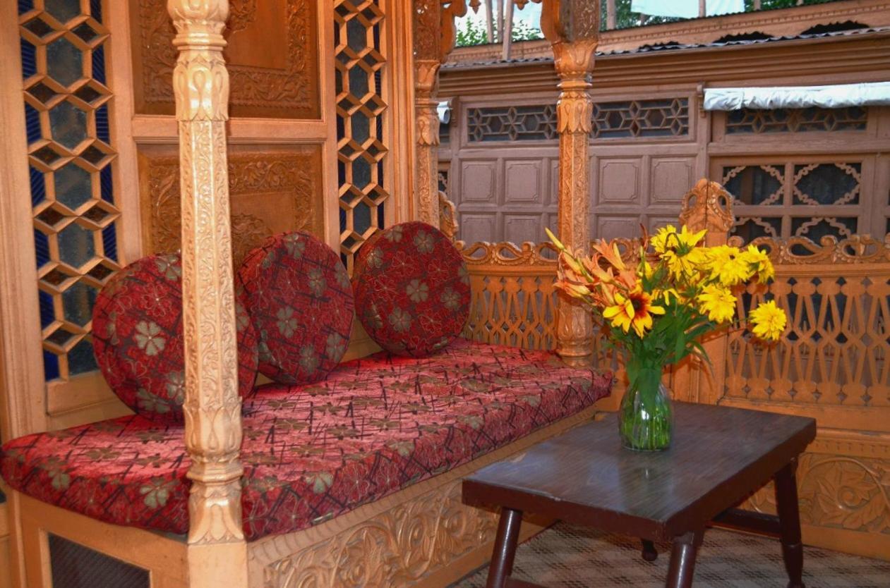 Heritage Amina Group Of Houseboats Hotel Srinagar  Ngoại thất bức ảnh